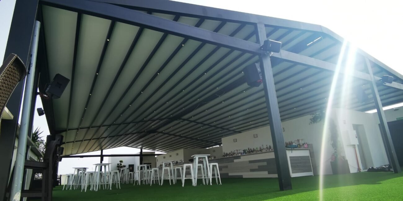 Pergolas retractiles con lona tensada (1)