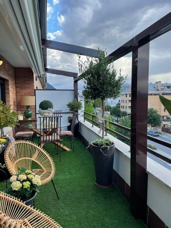 Pergolas retractiles con lona tensada (12)