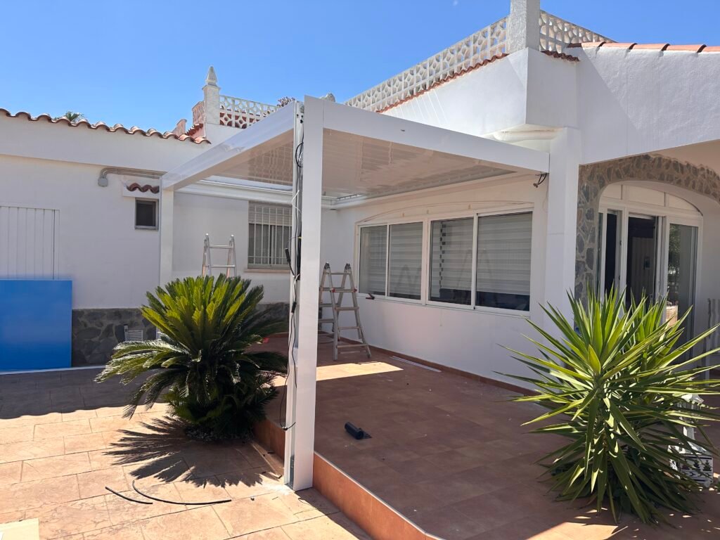 Pérgola bioclimática (14)