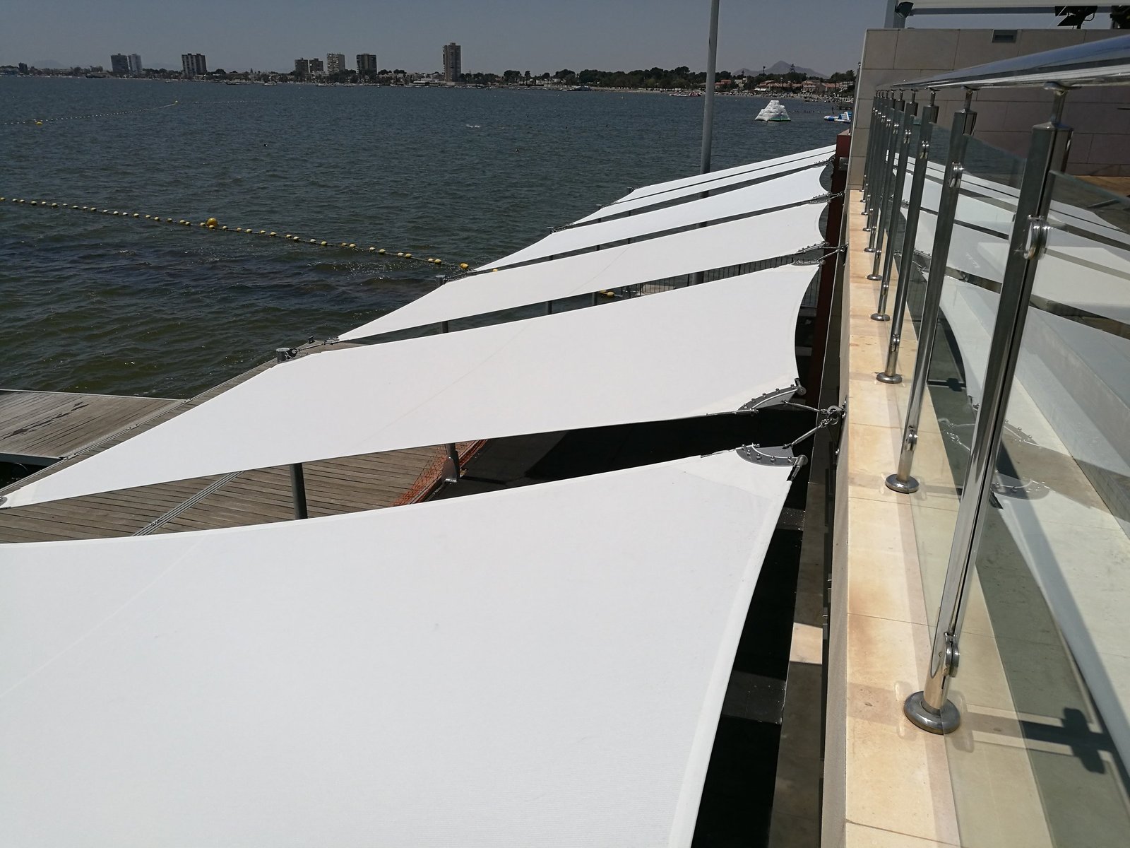 Toldo vela: criterios para valorar una solución de sombra en exteriores - imagen 2