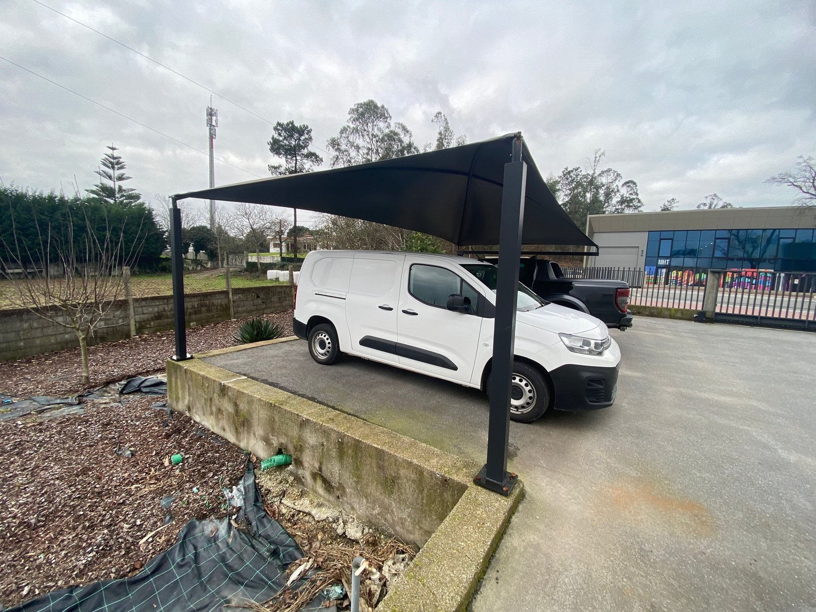 Pérgola para coches: ideas para mejorar un espacio exterior - imagen 2